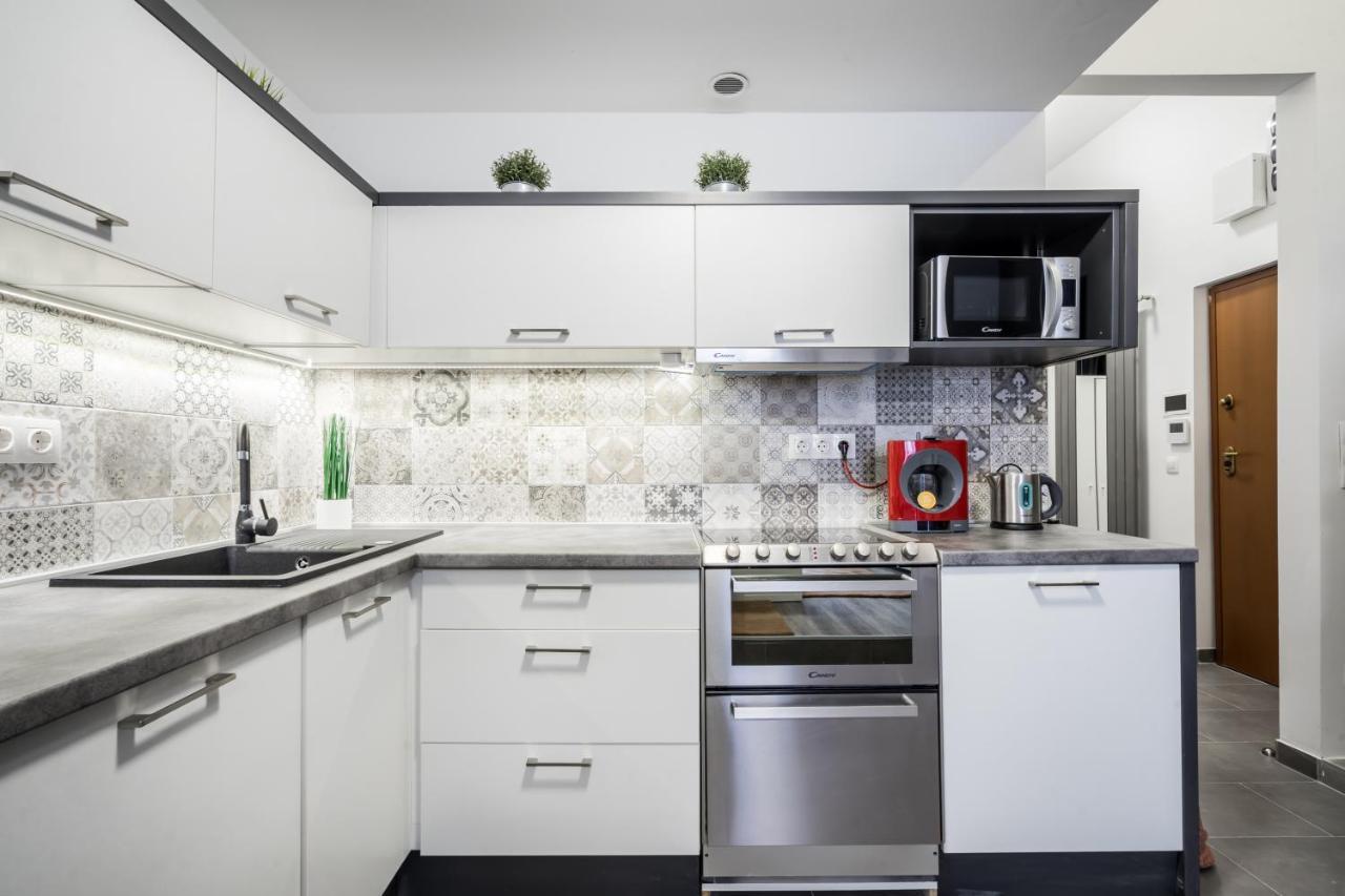Bpr Elite Apartments - Sky Terrace Budapest Luaran gambar